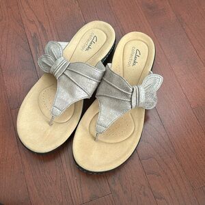 Women’s Clarks Taupe Velcro Sandals